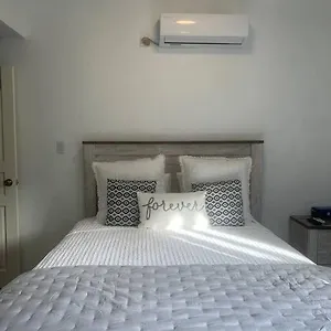 https://little-cole-bay.comcaribbean.com