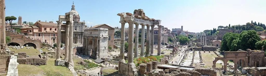 Foro Romano Apartments A Włochy